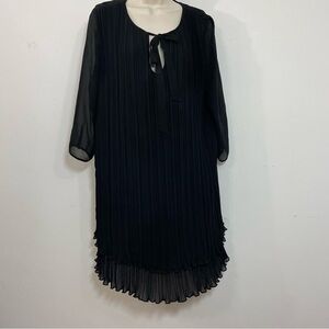 Les Copains Womens  Shift Dress Mini Black Size 14 Pleats Tiered 3/4 Sleeve.